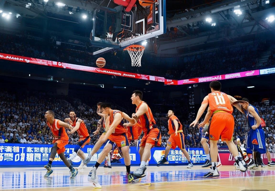 2020 CBA青岛新疆巅峰对决：精彩瞬间与赛事解析